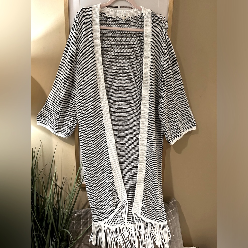 Anthropologie Akemi + Kin NWT